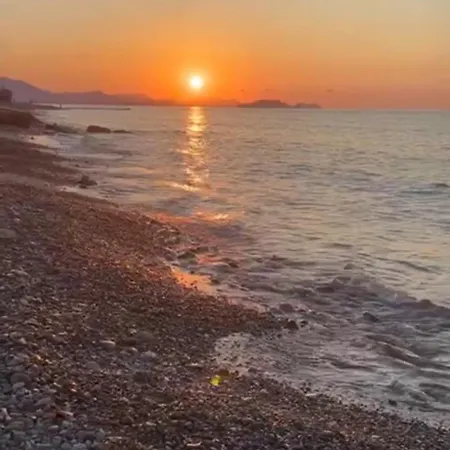 Casa Pinto A 80 Mt Dal Mare