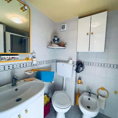 Casa Pinto A 80 Mt Dal Mare Tatil Evi Campofelice Di Roccella